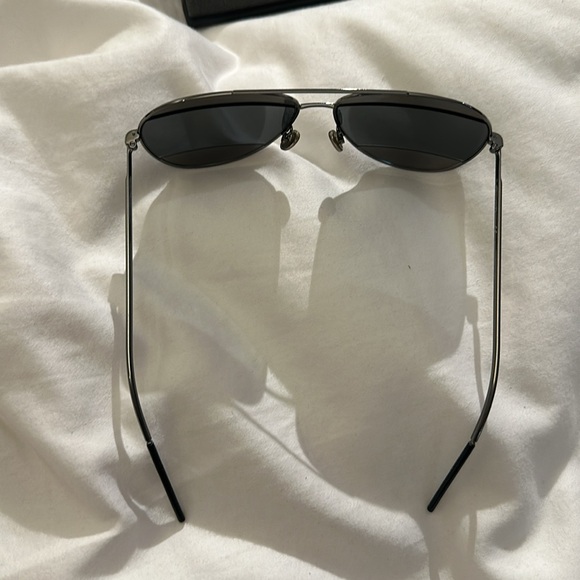 CHRISTIAN DIOR SPLIT AVIATOR SUNGLASSES - Picture 5 of 6